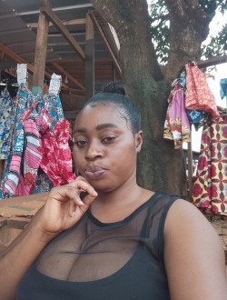 Flavia's profile, a single 35-year-old a woman in Yaoundé