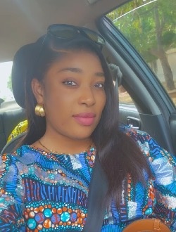 ChimÈne's profile, a single 36-year-old a woman in Lomé