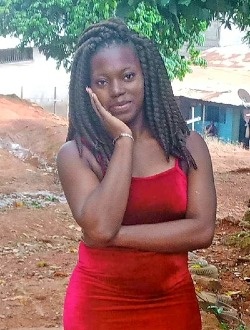 Natacha's profile, a single 26-year-old a woman in Yaoundé