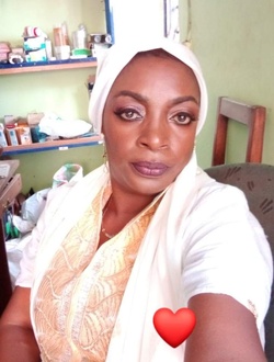 Mon Essentiel's profile, a single 45-year-old a woman in Kribi