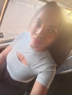 Rosa's profile, a single 27-year-old a woman in Toamasina