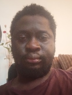 Roche's profile, a single 37-year-old a man in Yaoundé