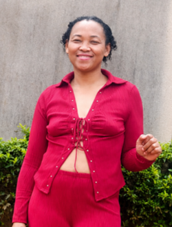 Lou's profile, a single 37-year-old a woman in 67 Ha