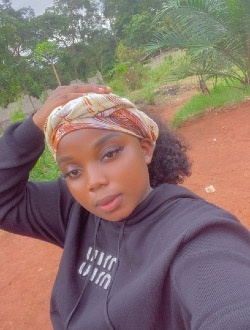 Anaïs's profile, a single 27-year-old a woman in Yaoundé