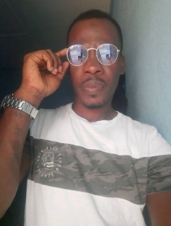 Franck Ahmed's profile, a single 37-year-old a man in Abidjan