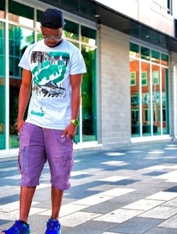 Samba's profile, a single 32-year-old a man in Sherbrooke