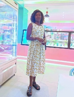 Lily's profile, a single 35-year-old a woman in Abi