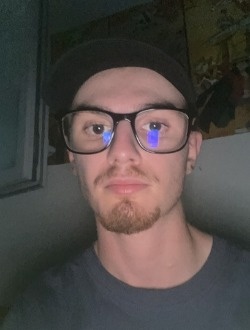 Rayane's profile, a single 22-year-old a man in Saint-Étienne