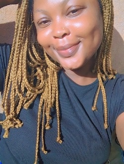 Dame Gémeaux's profile, a single 27-year-old a woman in Lomé