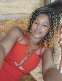 Joby's profile, a single 33-year-old a woman in Tananambao
