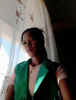 Dilah's profile, a single 33-year-old a woman in 1ER Arrondissement