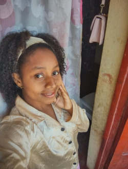 Rita's profile, a single 22-year-old a woman in Antananarivo