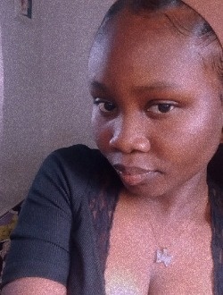 Aisha's profile, a single 21-year-old a woman in Abuja