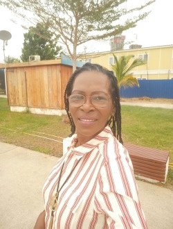 Martine's profile, a single 57-year-old a woman in Libreville