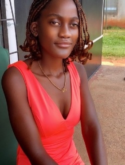 Eva's profile, a single 23-year-old a woman in Yaoundé