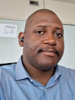 Mael's profile, a single 30-year-old a man in Douala