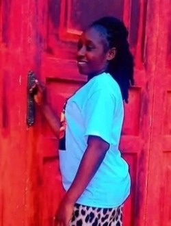 Diana's profile, a single 34-year-old a woman in Cotonou