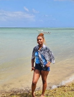 Mïa's profile, a single 26-year-old a woman in Quatre Bornes