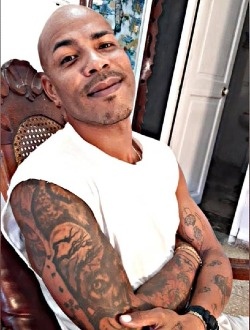 Mike Rodzdueñas's profile, a single 32-year-old a man in La Habana