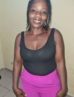 Cecile's profile, a single 38-year-old a woman in Vridi