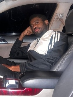 Andy's profile, a single 22-year-old a man in Kinshasa