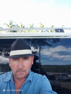 Dan's profile, a single 0-year-old a man in Le Port