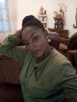 Corine's profile, a single 35-year-old a woman in Douala