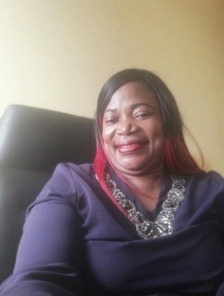 Sophie's profile, a single 53-year-old a woman in Émana