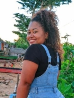Melinda Manja's profile, a single 27-year-old a woman in Antalaha