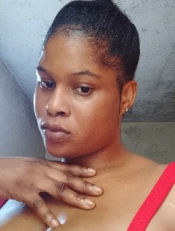 Angeline's profile, a single 24-year-old a woman in Yaoundé