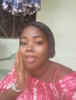 Justine's profile, a single 32-year-old a woman in Lobo