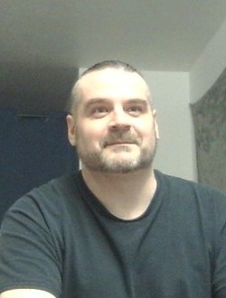 Françis's profile, a single 46-year-old a man in Montréal