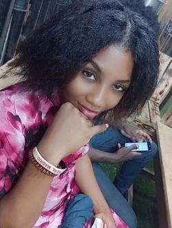 Justine's profile, a single 23-year-old a woman in Douala