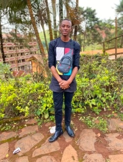 Ach's profile, a single 35-year-old a man in Dschang