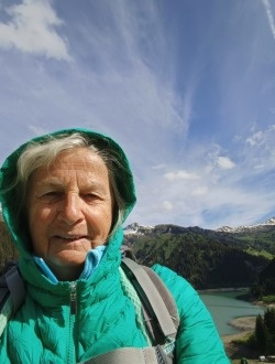 Janine's profile, a single 70-year-old a woman in Quimper