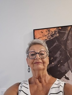 Denise's profile, a single 72-year-old a woman in Québec