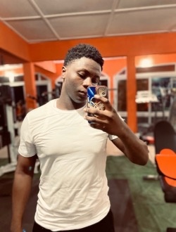 Israel's profile, a single 20-year-old a man in Lomé
