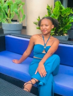 Marie Estelle's profile, a single 23-year-old a woman in 67 Ha