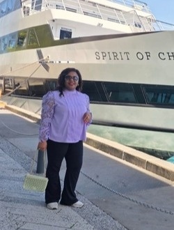 Kimia's profile, a single 49-year-old a woman in Montréal-Ouest