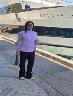 Kimia's profile, a single 49-year-old a woman in Montréal-Ouest