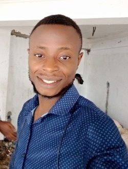 Gloria's profile, a single 31-year-old a man in Luala