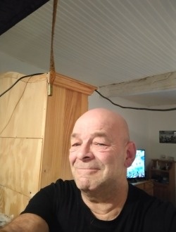 profile picture 0