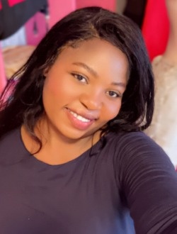 Sandra's profile, a single 31-year-old a woman in Hurricane