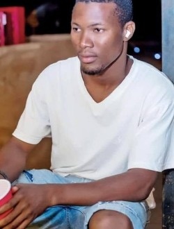 Ibrahim's profile, a single 28-year-old a man in Abobo Baoulé