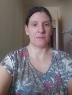 Joëlle's profile, a single 45-year-old a woman in Petit-Noir