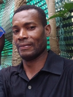 Max's profile, a single 42-year-old a man in Lomé