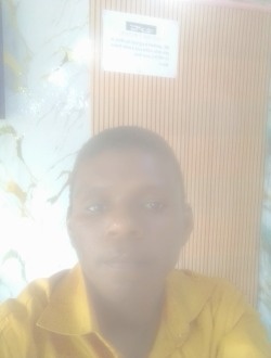 Alfred's profile, a single 24-year-old a man in Abono