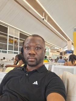 Prigogine's profile, a single 40-year-old a man in Bobo-Dioulasso