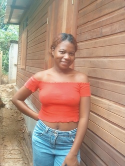 Jeannine's profile, a single 32-year-old a woman in Toamasina