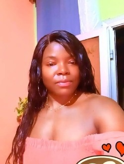 Elisette's profile, a single 29-year-old a woman in Doua